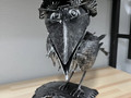 Кованая фигура: Ворона в очках и шляпе - фото