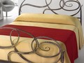 Кованая кровать арт. 33 - фото