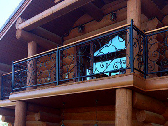 Кованый балкон в стиле Прованс