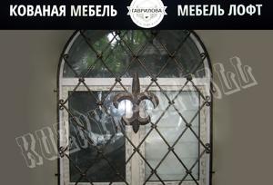 Кованая решетка на окно в Средневековом стиле - фото 2