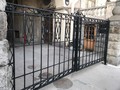 Кованые ворота в готическом стиле - фото