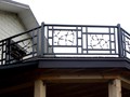 Балкон кованый с геометрическим рисунком - фото