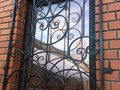 Кованая решетка на окно в стиле Классицизм - фото